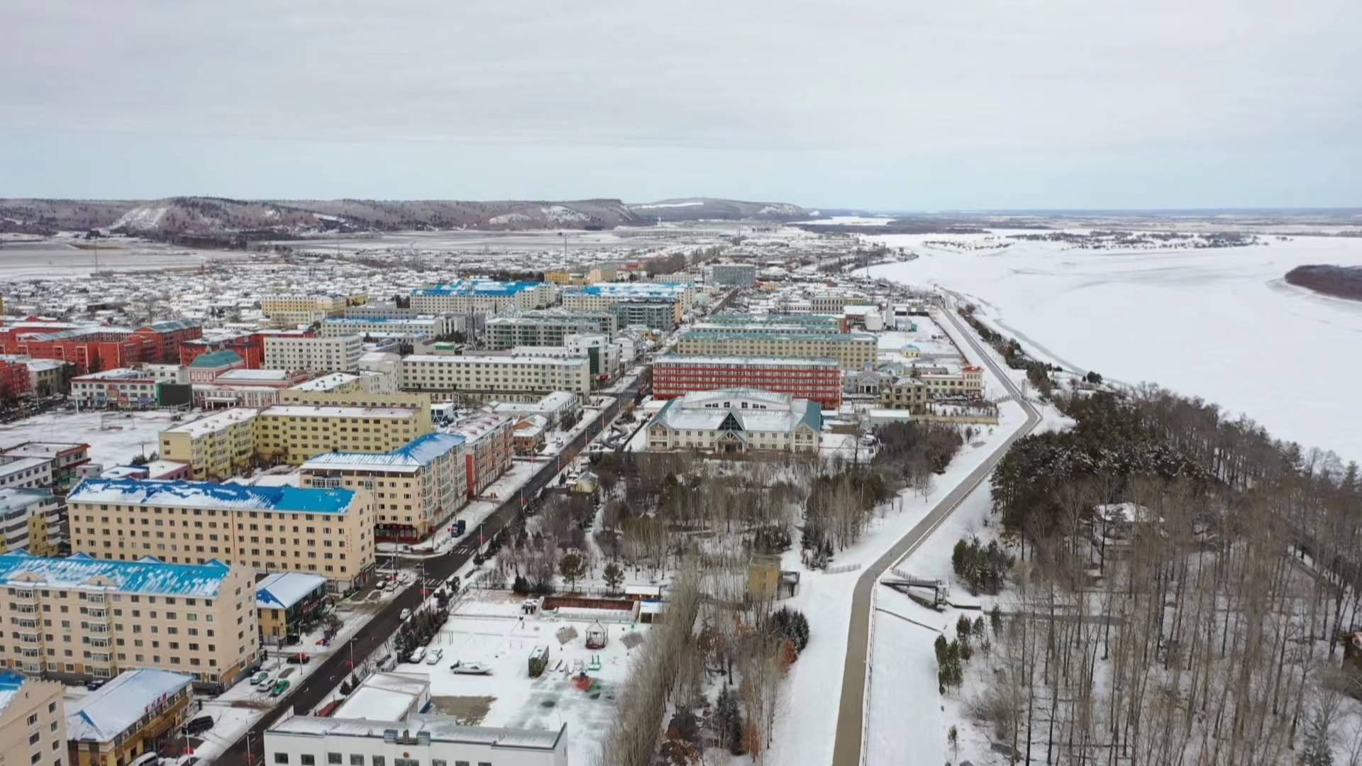 边城春雪美如画_呼玛县_中到大雪_美景