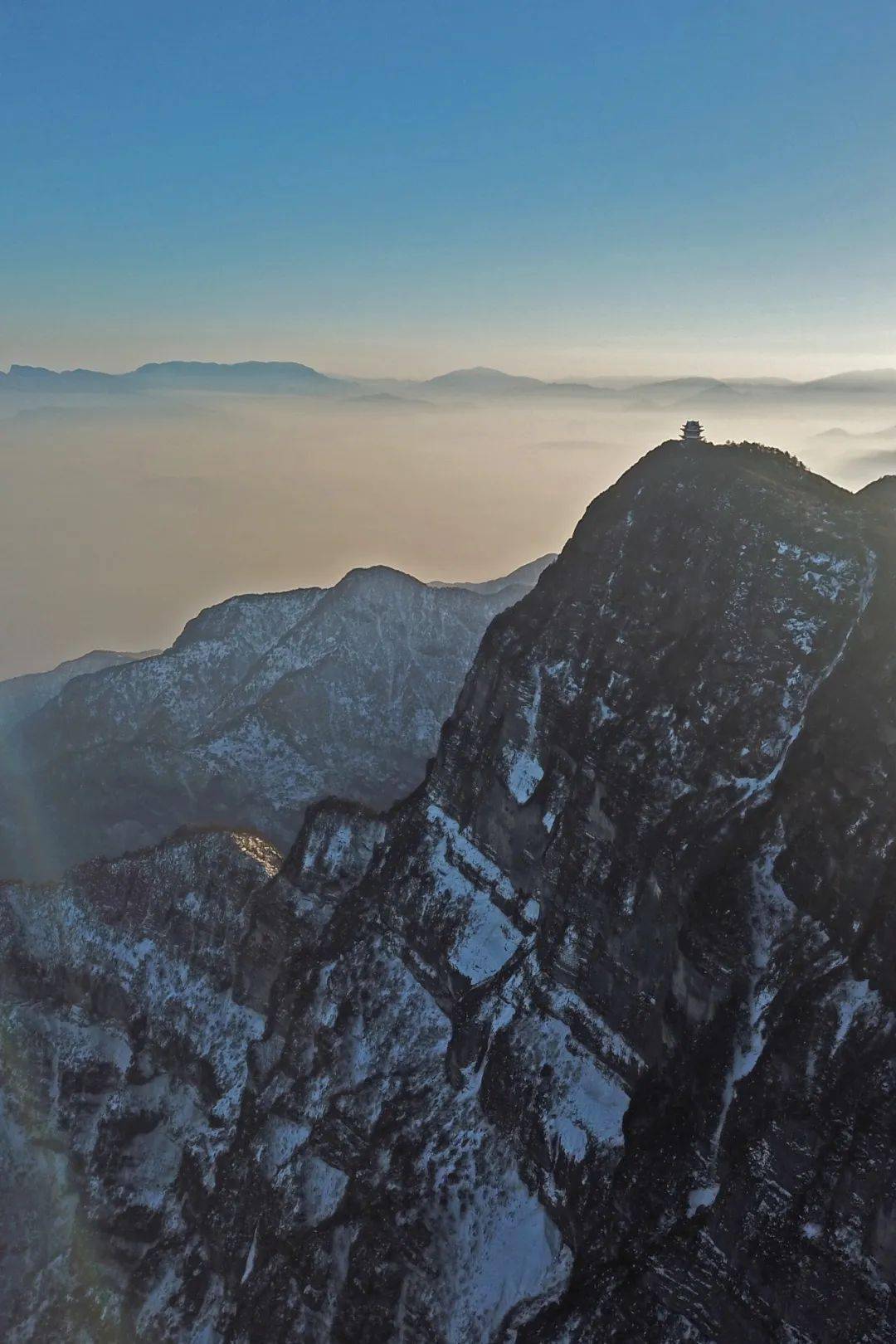 大气峨眉峨眉山的故事总是那么梦幻
