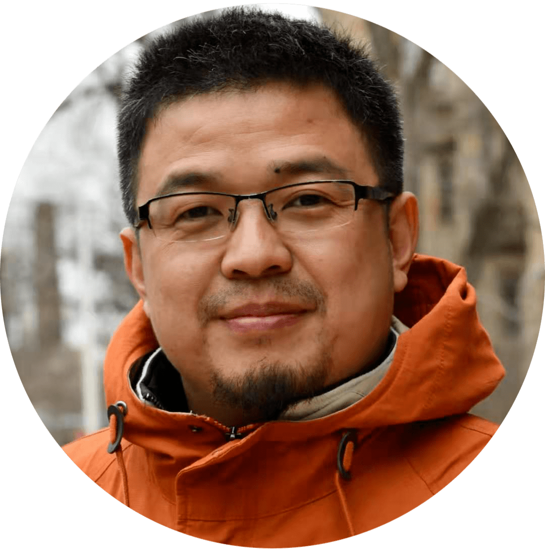 袁牧,清华大学博士,国家一级注册建筑师.