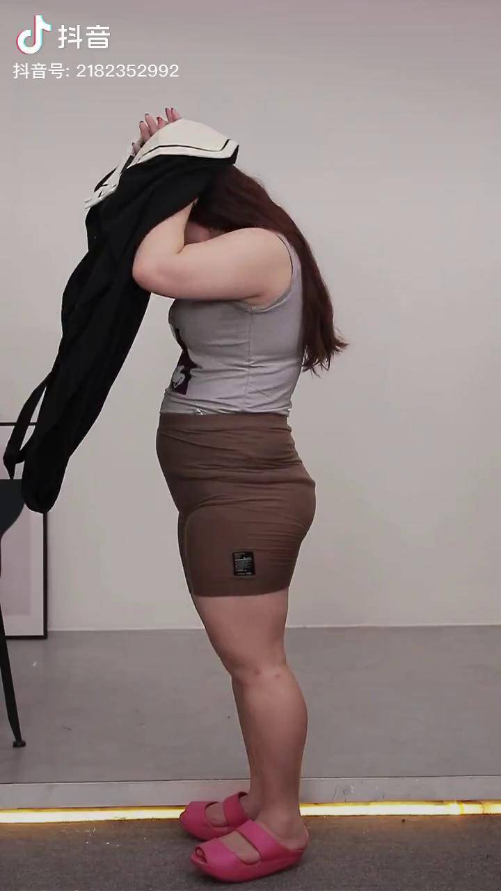 160斤的女生体型图图片