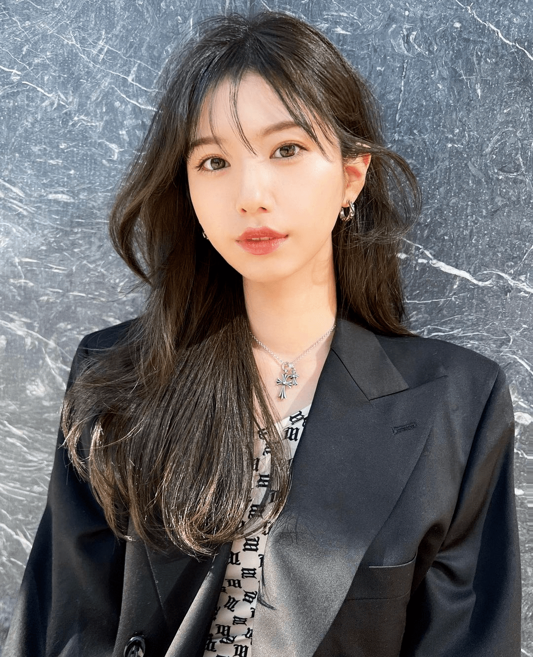 女人味职场发型