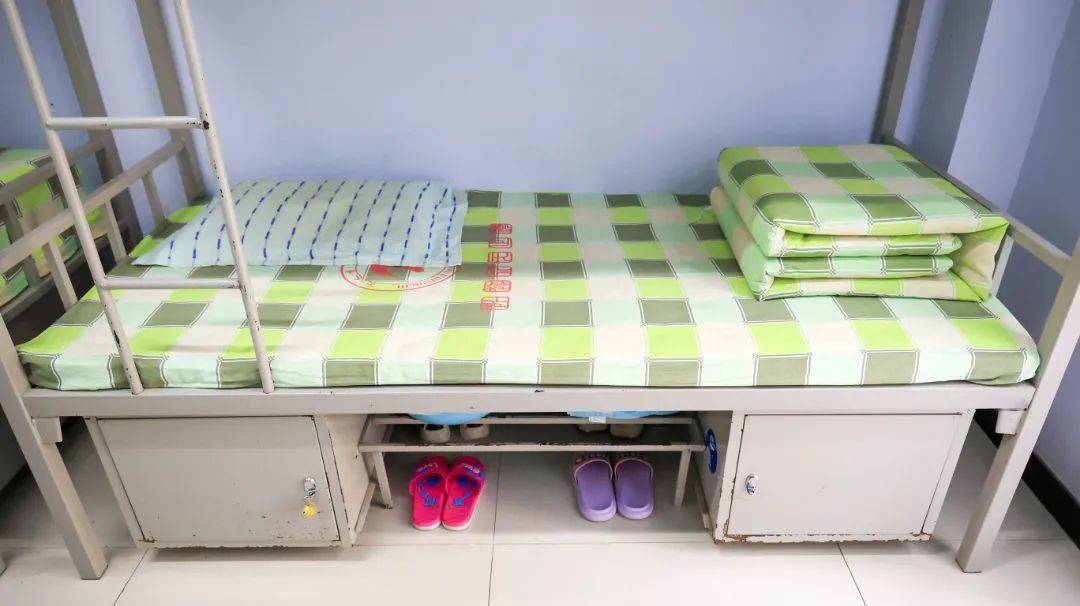 乘风破浪的志臻丨小小雅舍一展盛室风采滨湖志臻宿舍文化风采展示