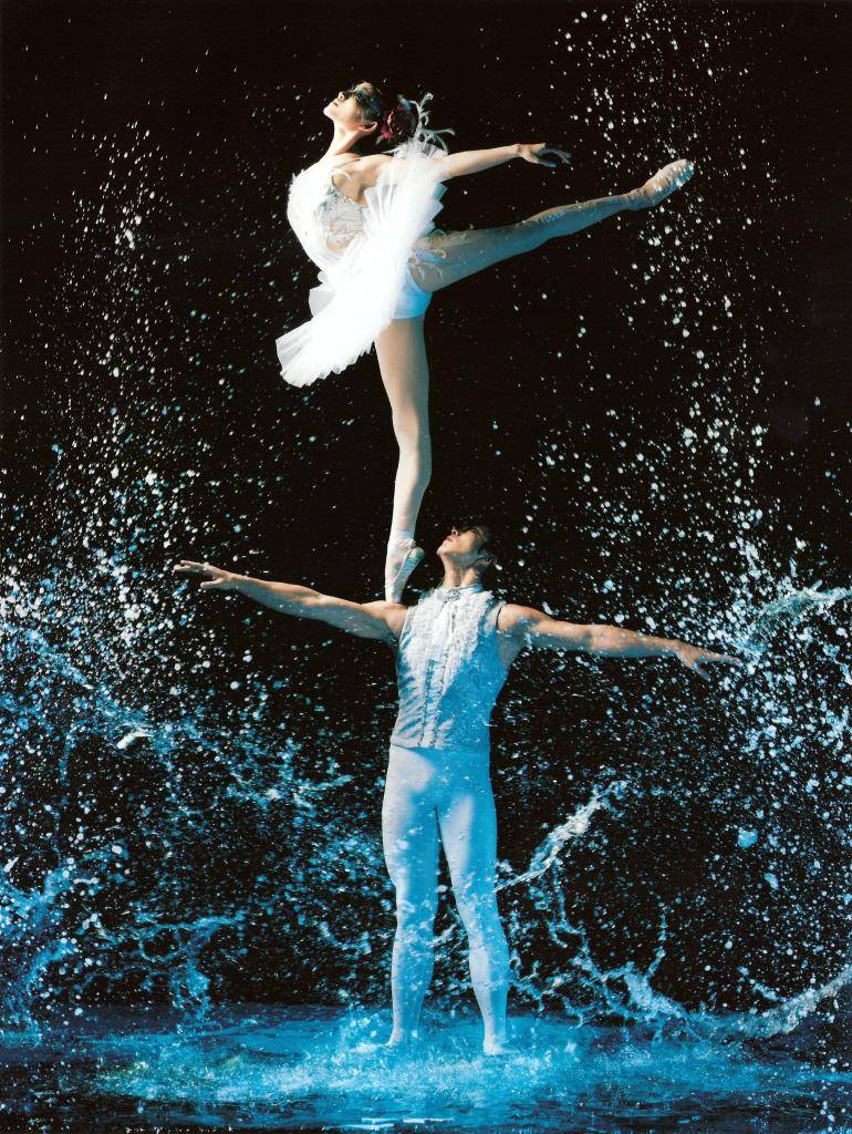 魏葆华肩上芭蕾杂技高峰