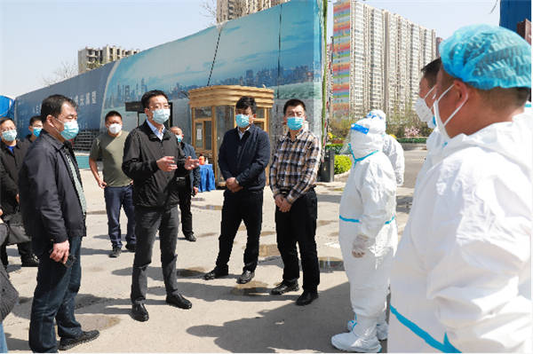 张力维深入交通场站涉疫人员二次转运点调研指导疫情防控工作_防疫