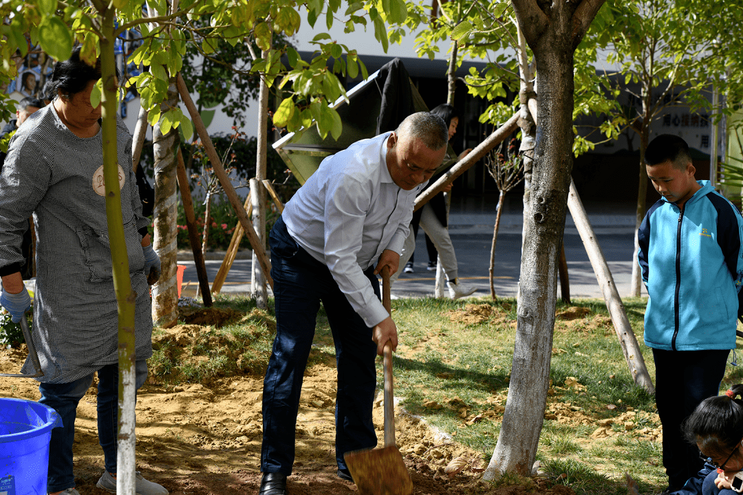 凉山十佳校长丨赵宗逵:躬耕一亩"心田" 办人民满意教育_西昌_发展
