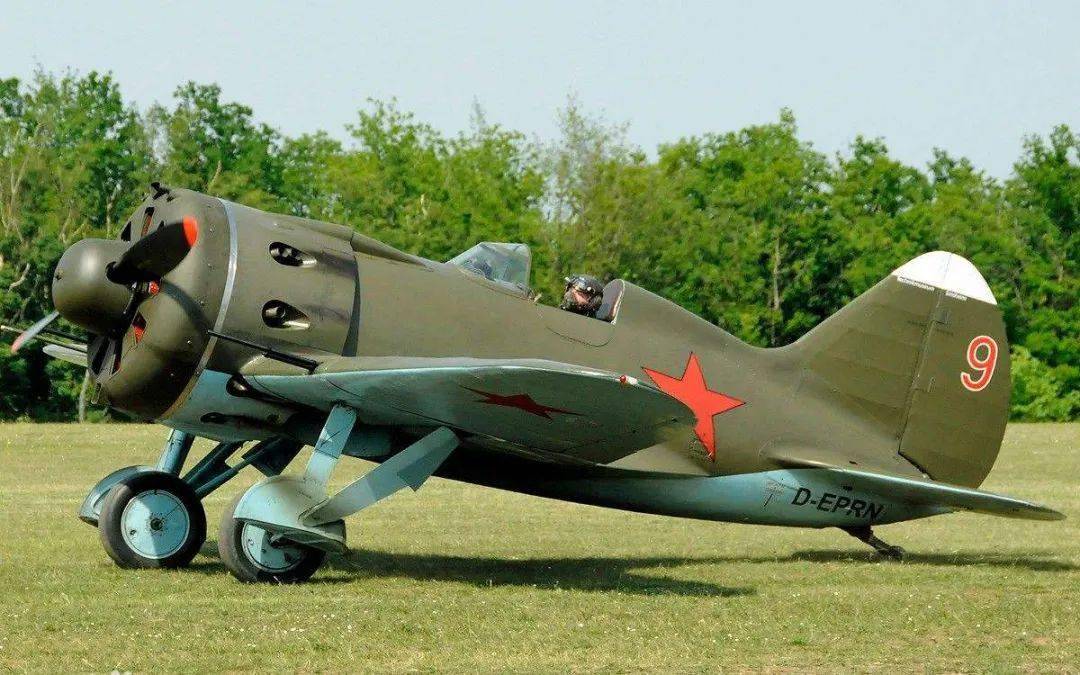 二战美英都嫌弃的p39战斗机为何成了苏联飞行员的大杀器