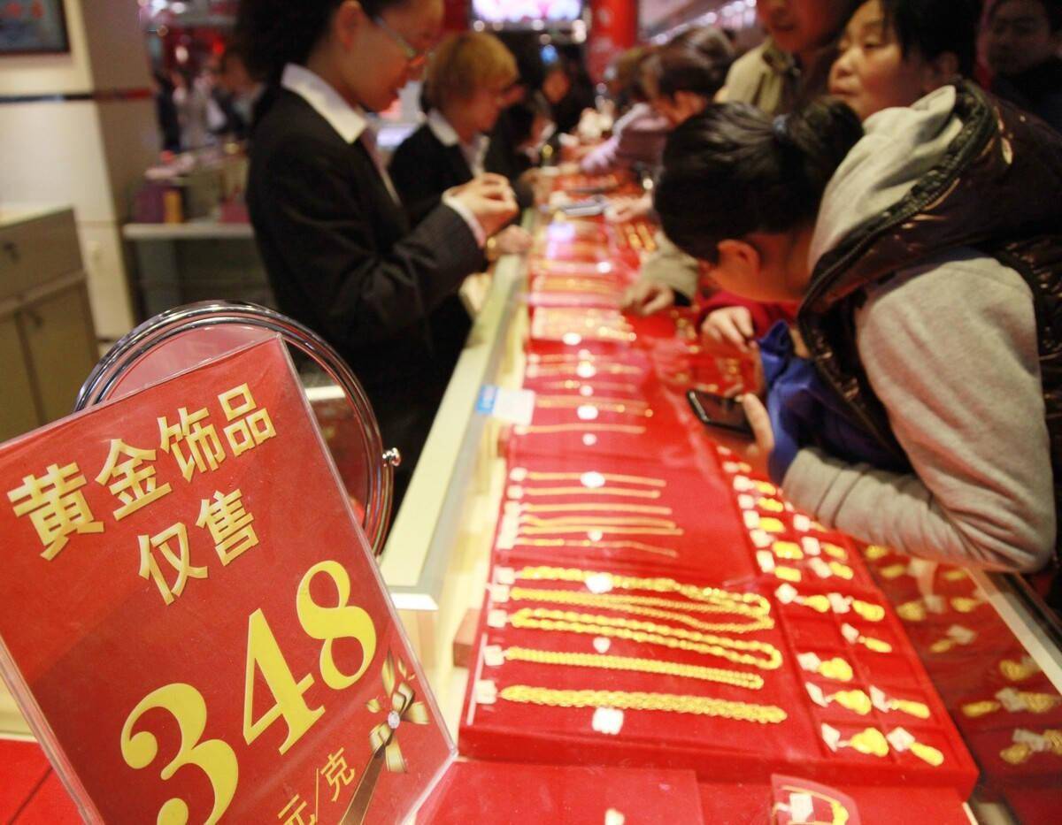 2013年七月老凤祥黄金价格(2013年老凤祥黄金多少钱一克)