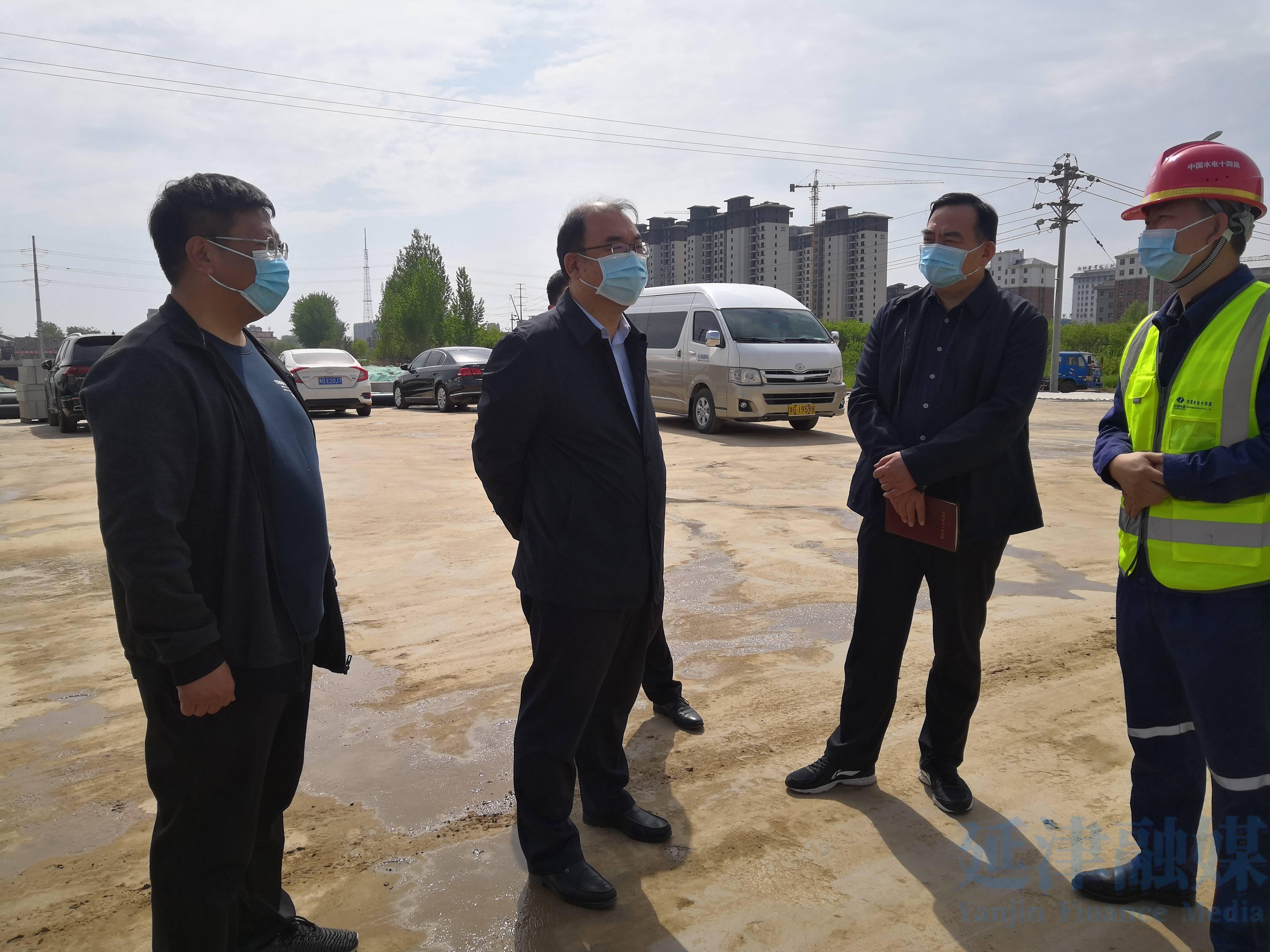 延津县委书记李泽宙调研项目建设和"万人助万企"活动包联企业_防控