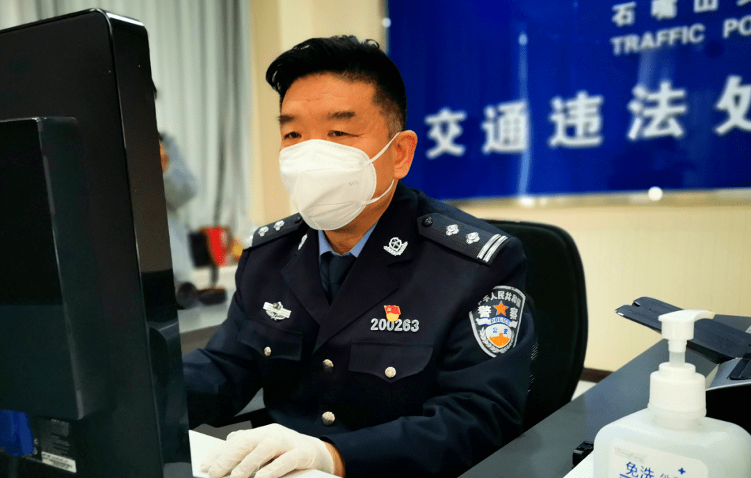 交通警察警服的种类图片