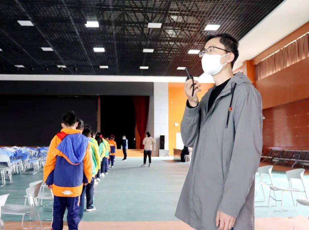 党徽在战疫一线闪耀③日照教育在行动