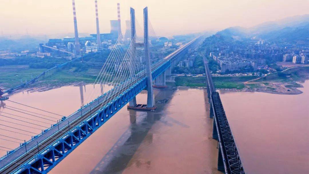 白沙沱长江大桥是新中国成立之后,万里长江上建成的第二座长江大桥(第