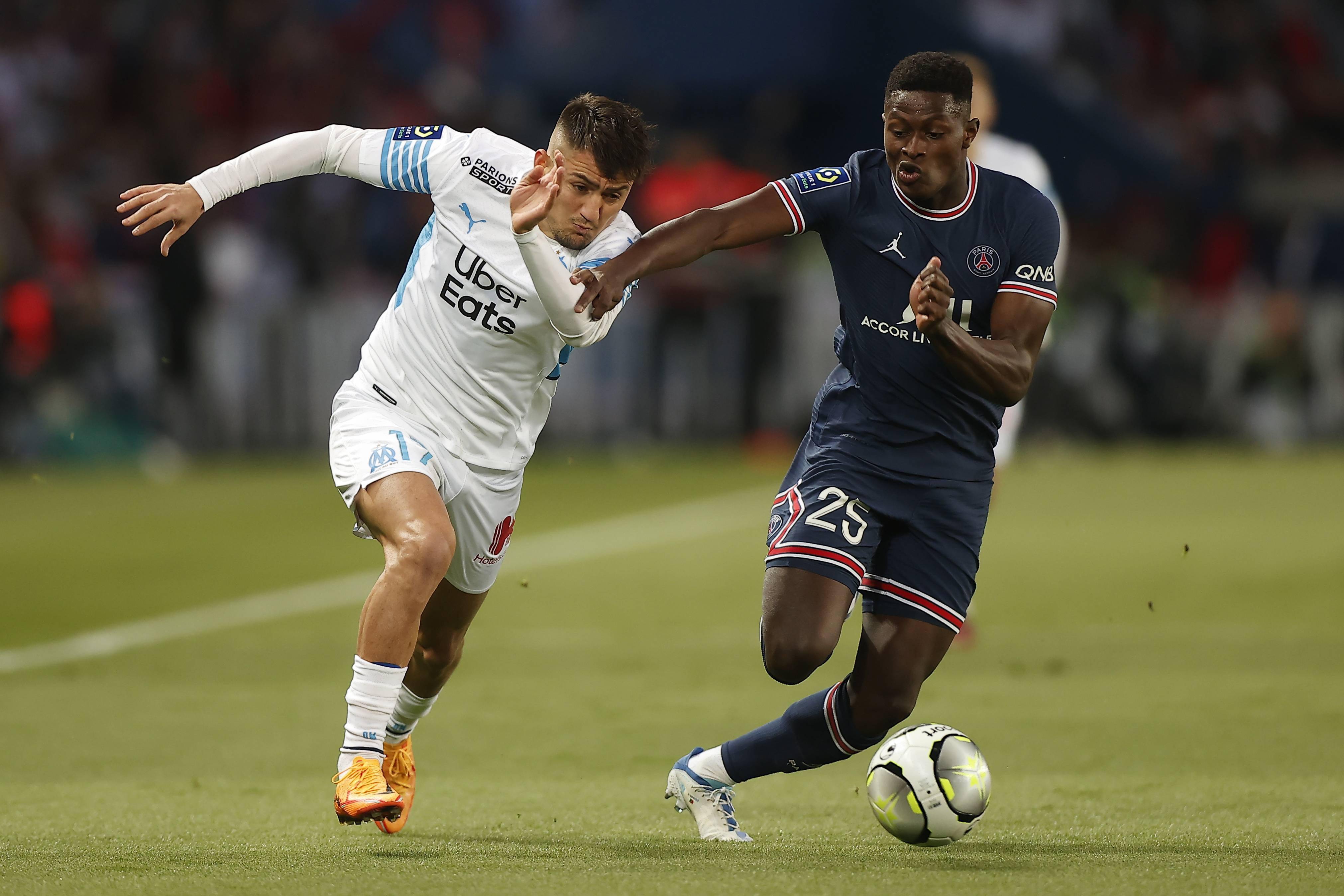 足球法甲联赛巴黎圣日耳曼胜马赛