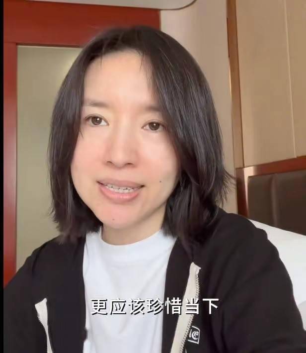 董洁晒视频庆生素颜状态皮肤好却被网友嘲面相刻薄