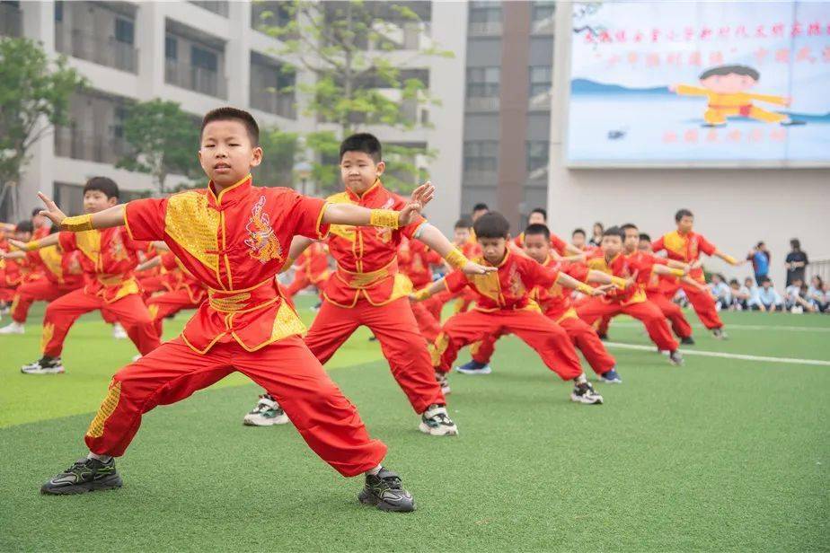 中山大涌文明實踐丨少年強則國強中國武術展演進校園