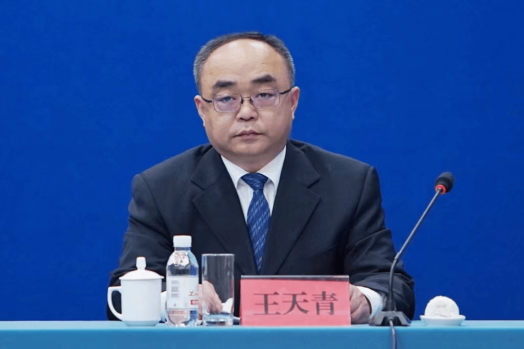 答记者问青岛今年将新建100处村级居家社区养老服务站点