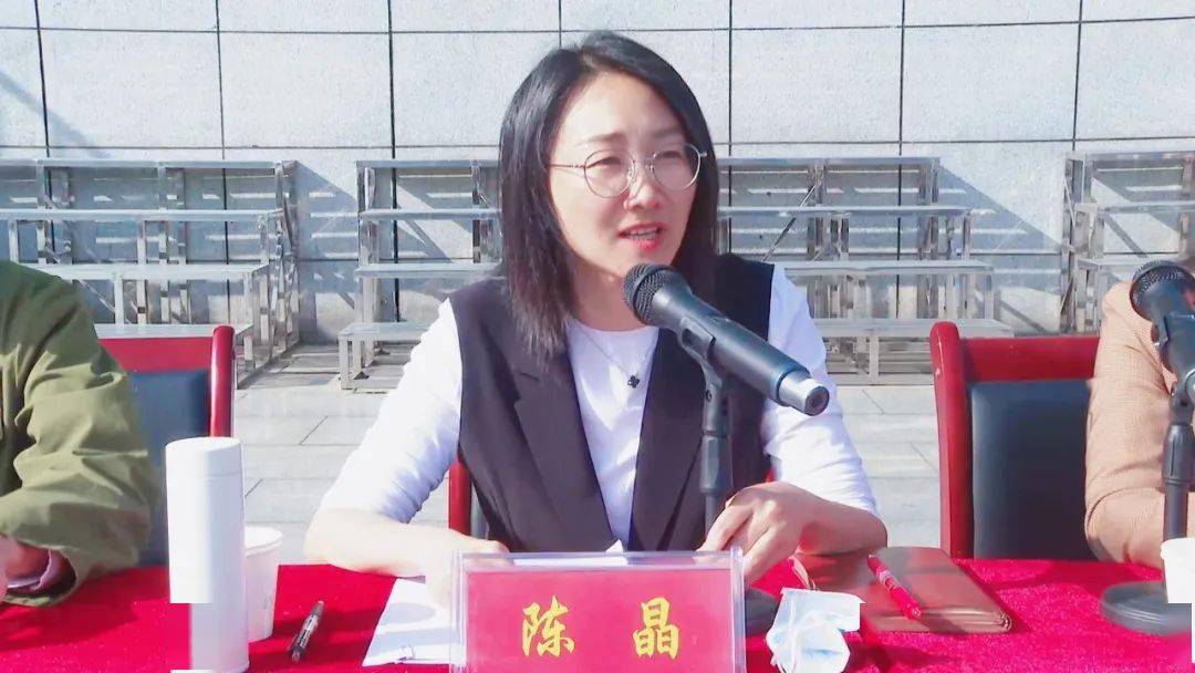 讲好退役军人故事弘扬爱国主义文化绥江县举行聘请优秀退役军人担任