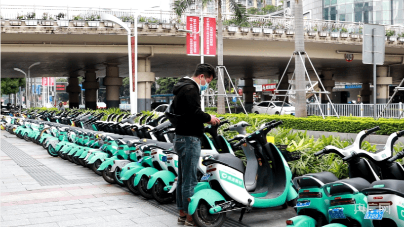 南宁市交通运输局相关负责人介绍,共享电动自行车自2019年进入南宁市