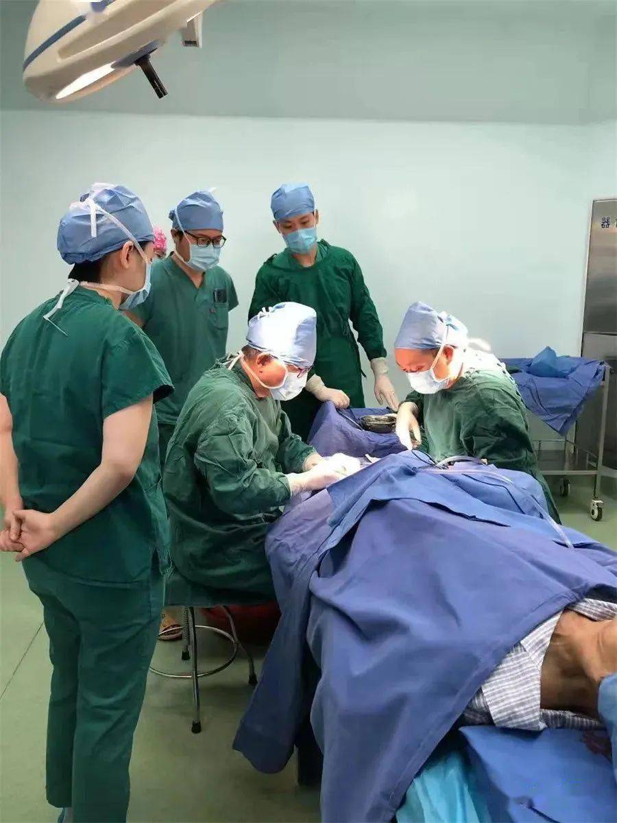 应急总医院烧伤整形科由烧伤名医吕国忠教授领衔