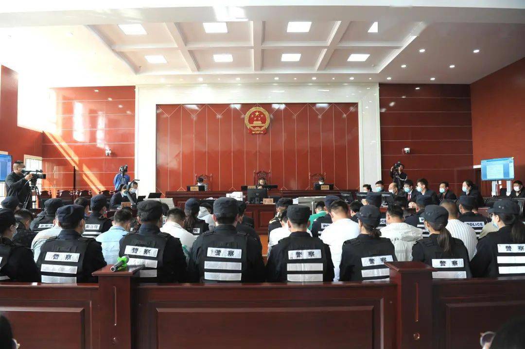 要案宣判彭阳县法院公开宣判安伟等28人犯帮助信息网络犯罪活动罪一案