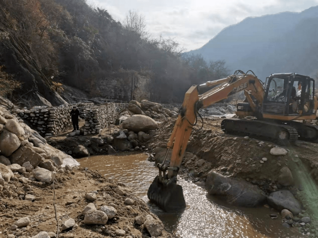 县水利局扎实开展作风能力建设年活动有效推动水利重点工程有序推进
