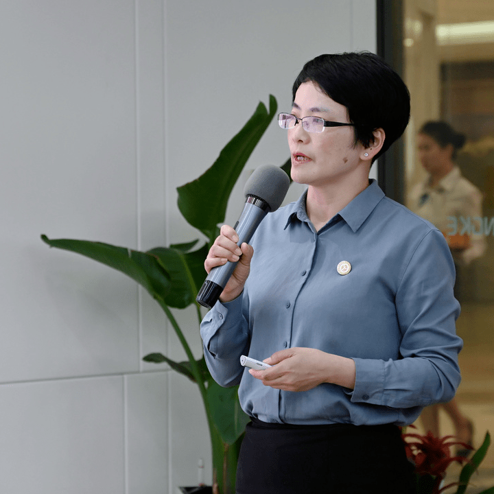 陈青青行政部主管尹芳琴2022年4月24日,北京盈科(昆明)律师事务所