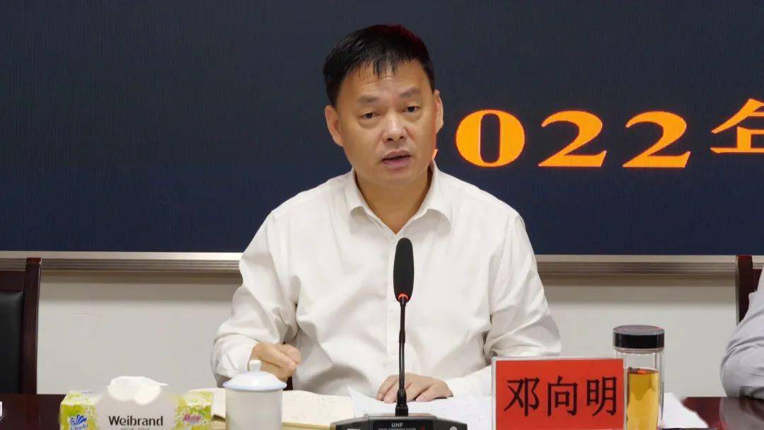 邓向明,陈一标调研临空经济区建设及杨梅圩镇建设工