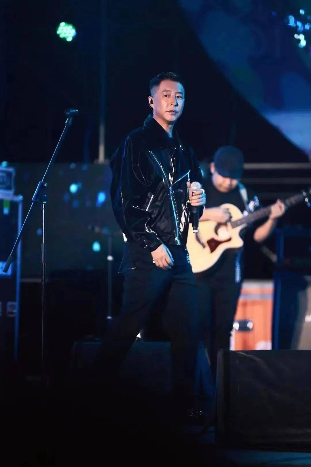 吉克曲布回家的山鹰要捧出更多凉山好声音