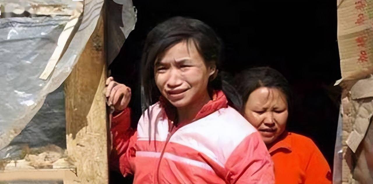 四川女孩被转卖4次,曾被父子3人共妻,又被兄弟2人锁进窑洞15年_曹小青