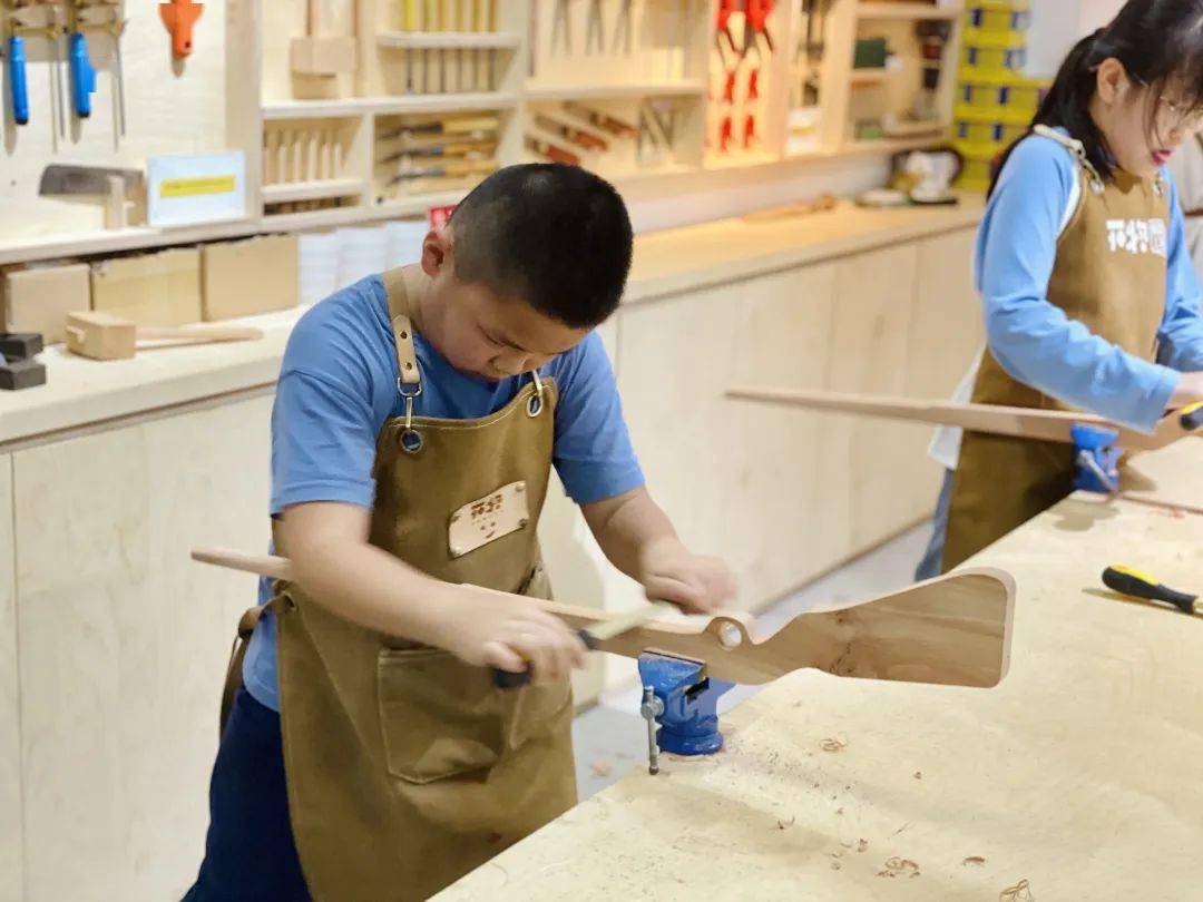 市场b3区43号二楼活动费用:五一亲子团活动优惠竹蜻蜓—68元/儿童小