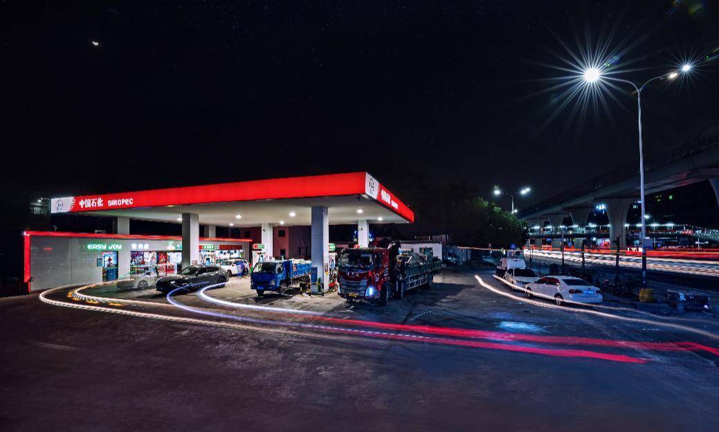 中国石化广东加油站推出新形象新服务