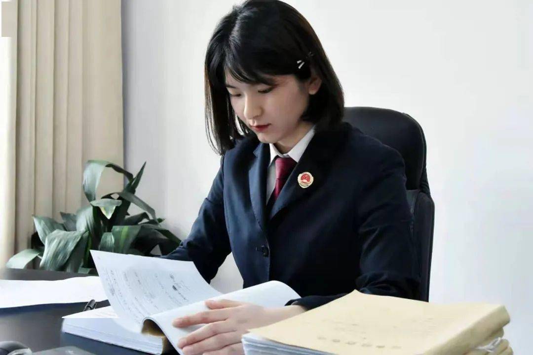 青春榜样全国优秀共青团员王洁