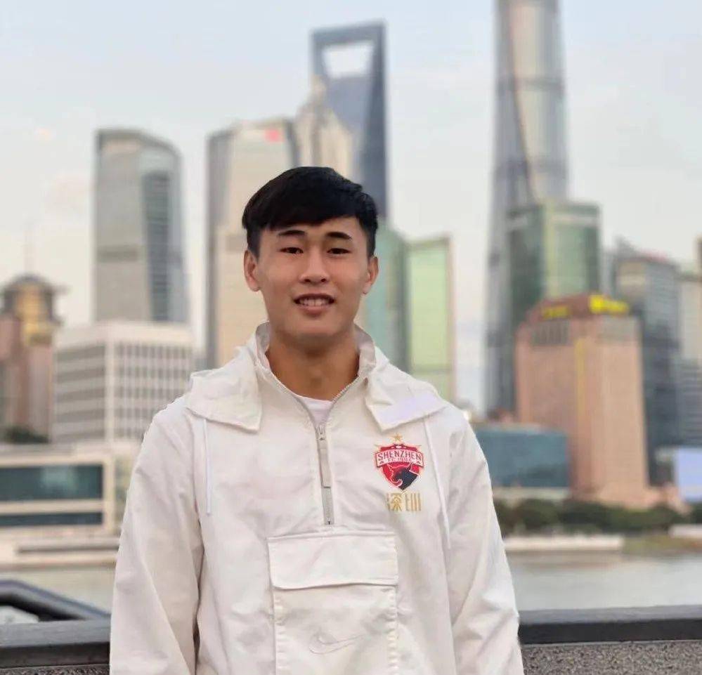 闹剧落幕戴伟浚新赛季将为深圳出战