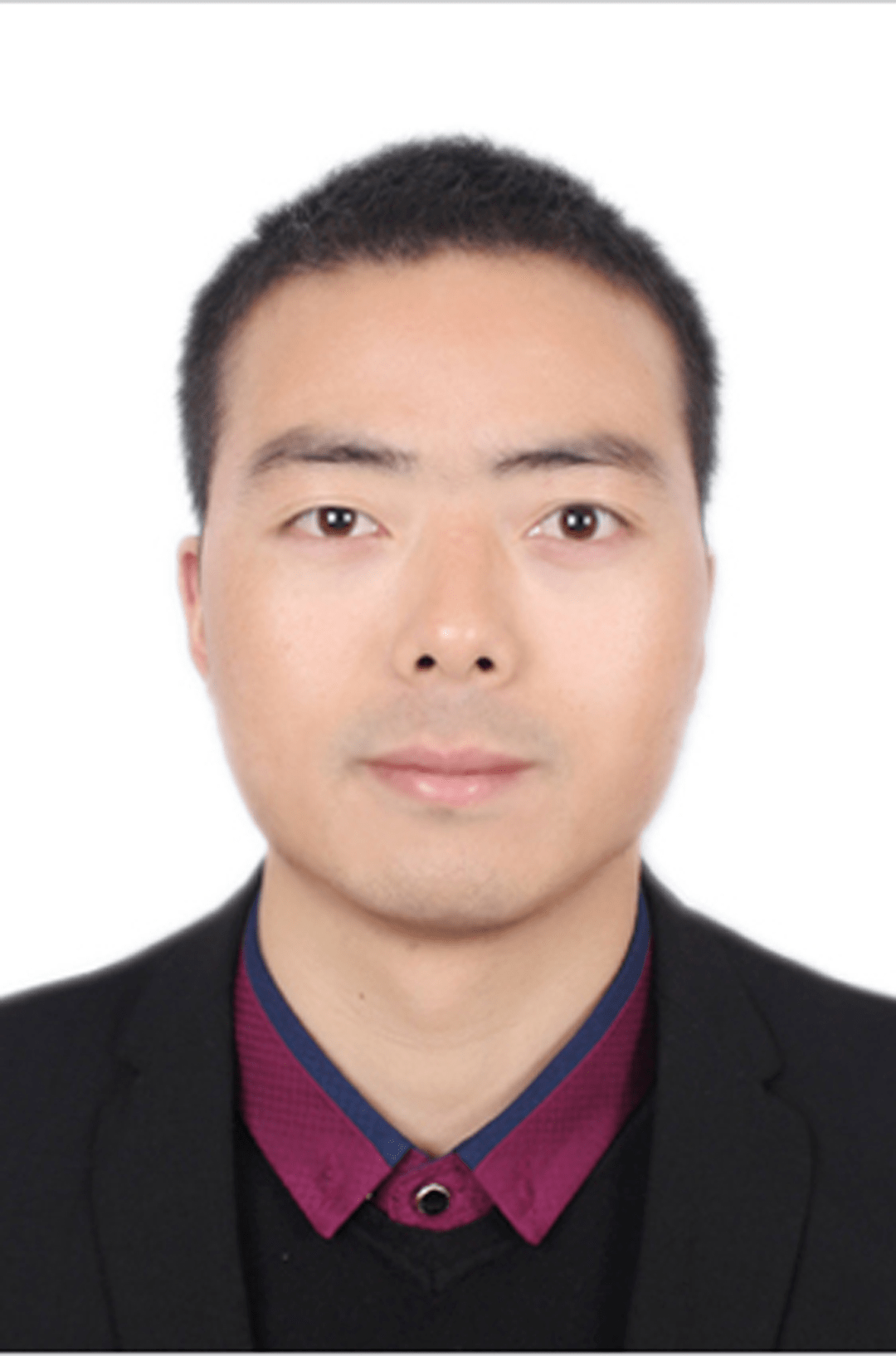 侯海波,中共党员,研究生学历,出生于湖北省武汉市.