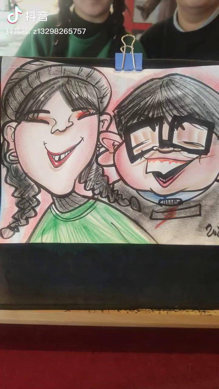 激动的心颤抖得手中国街头画像靖哥漫画