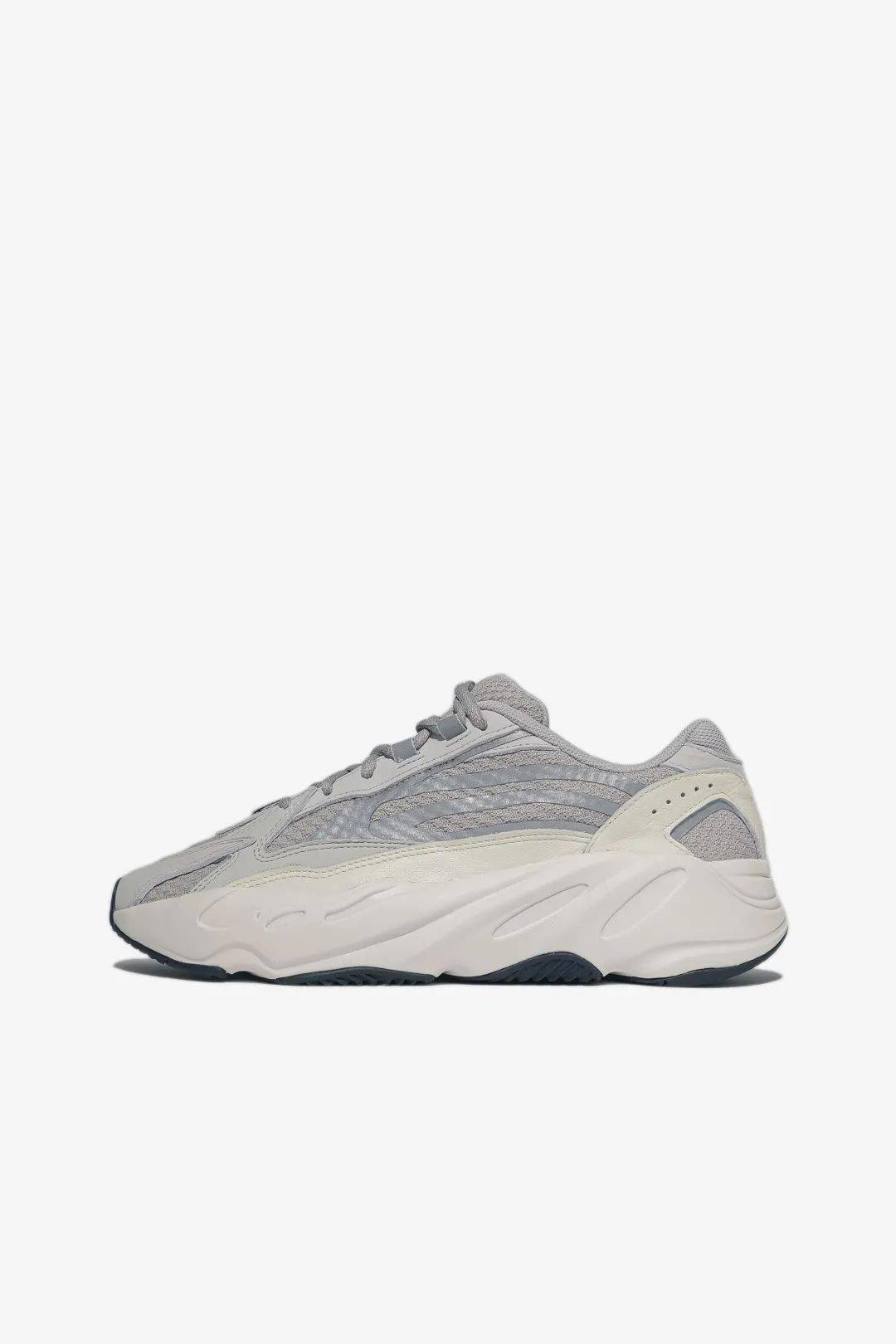 静态灰白adidasoriginalsyeezyboost700v2quotstaticquot限量发售