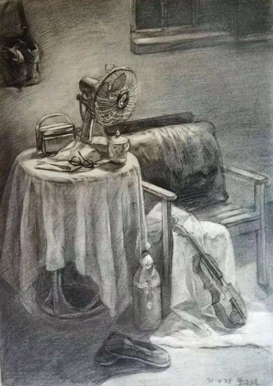 素描静物学生作品展示《鱼》水粉画156x108厘米《鱼的构想之一》水彩