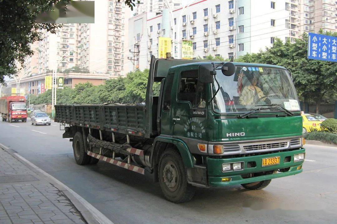 活在硬盘里的稀罕卡车:重汽日野