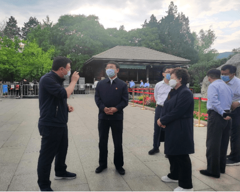 区委于军书记检查国家植物园假日旅游工作_海淀_疫情_情况