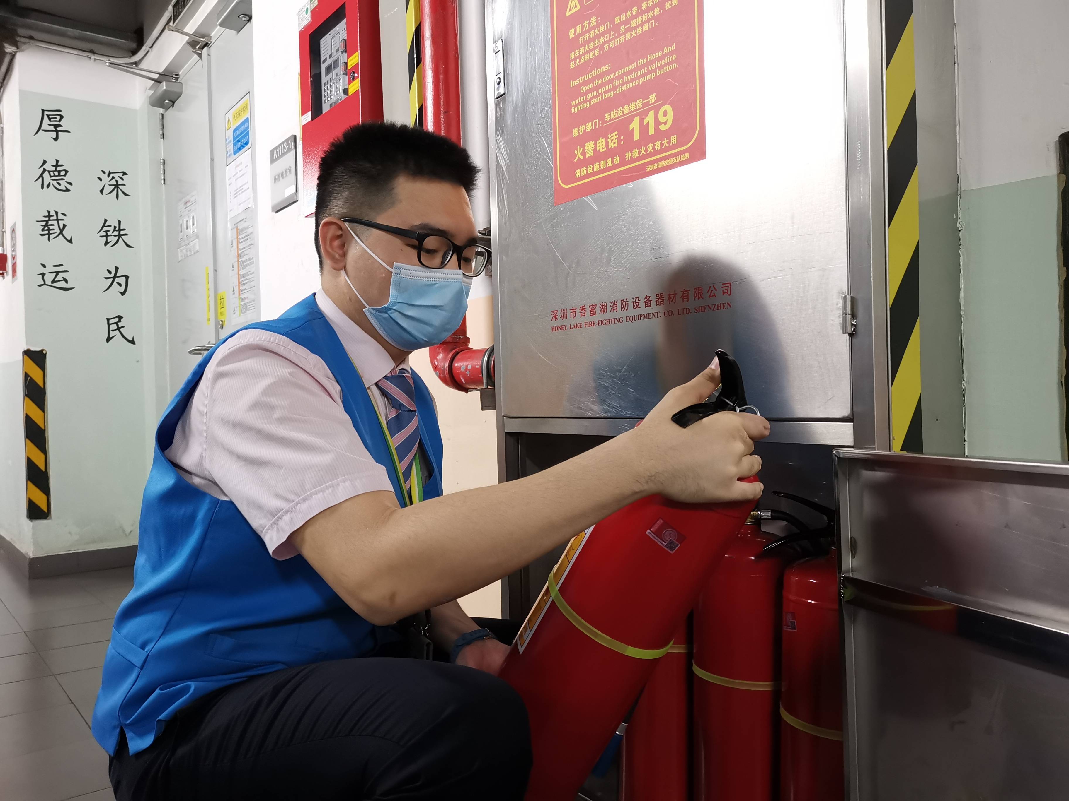 我的奋斗日记③深圳地铁值班员站好自己每一班岗让乘客心里更踏实