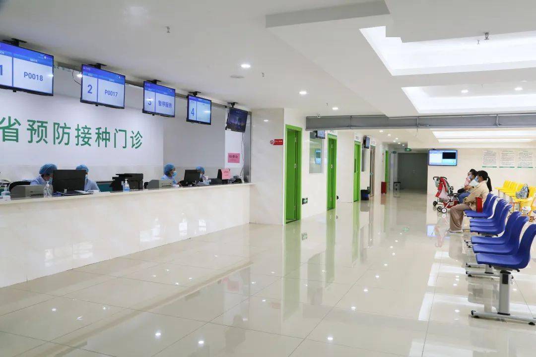 小榄镇坦背社区卫生服务站全面升级后投入使用