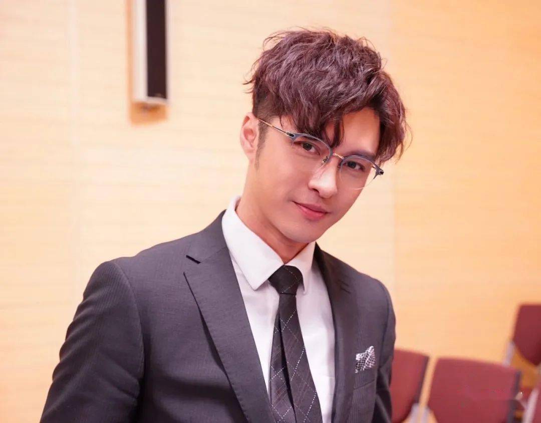 黄嘉乐宣布向女友求婚成功你的未来必定有我