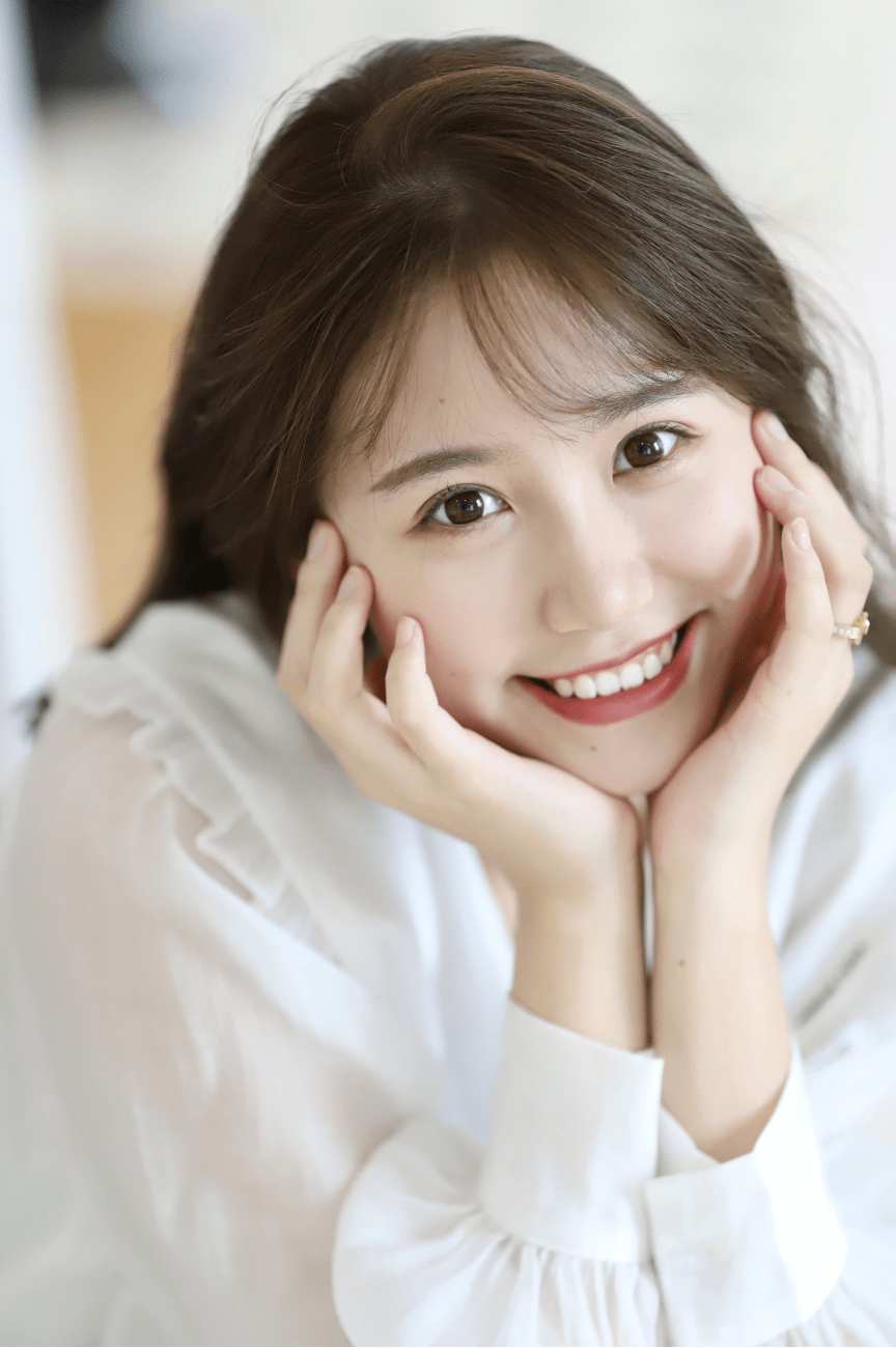 抖音顶级网红入淘带货一栗小莎子扔掉纯欲标签做专业主播