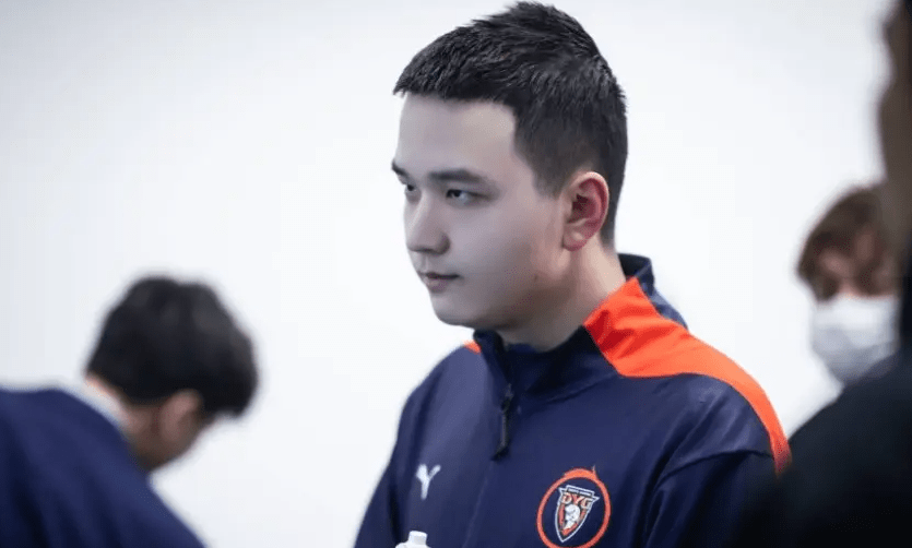 ag久诚爆料dyg湘军要转辅助终究放弃了打野还不如留在tes