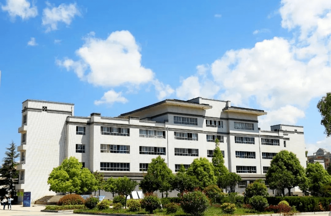 35人陇南师专2022年人才引进招聘公告