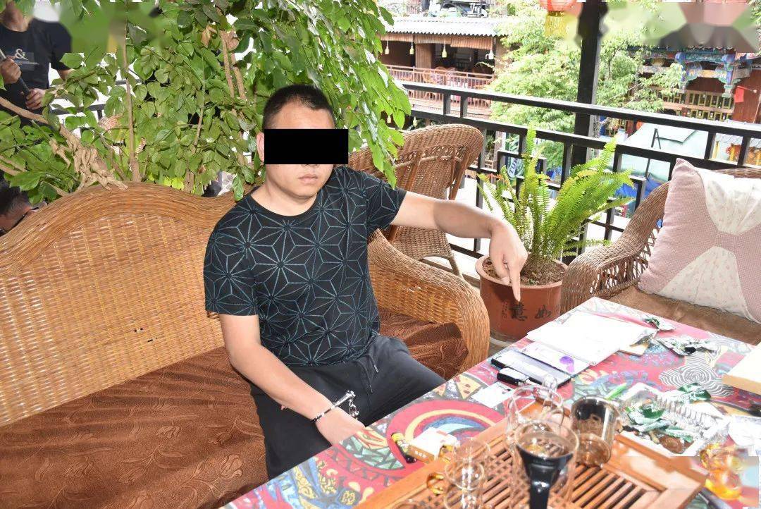 表面喝茶实为跑分洗钱云南彝人古镇5人落网