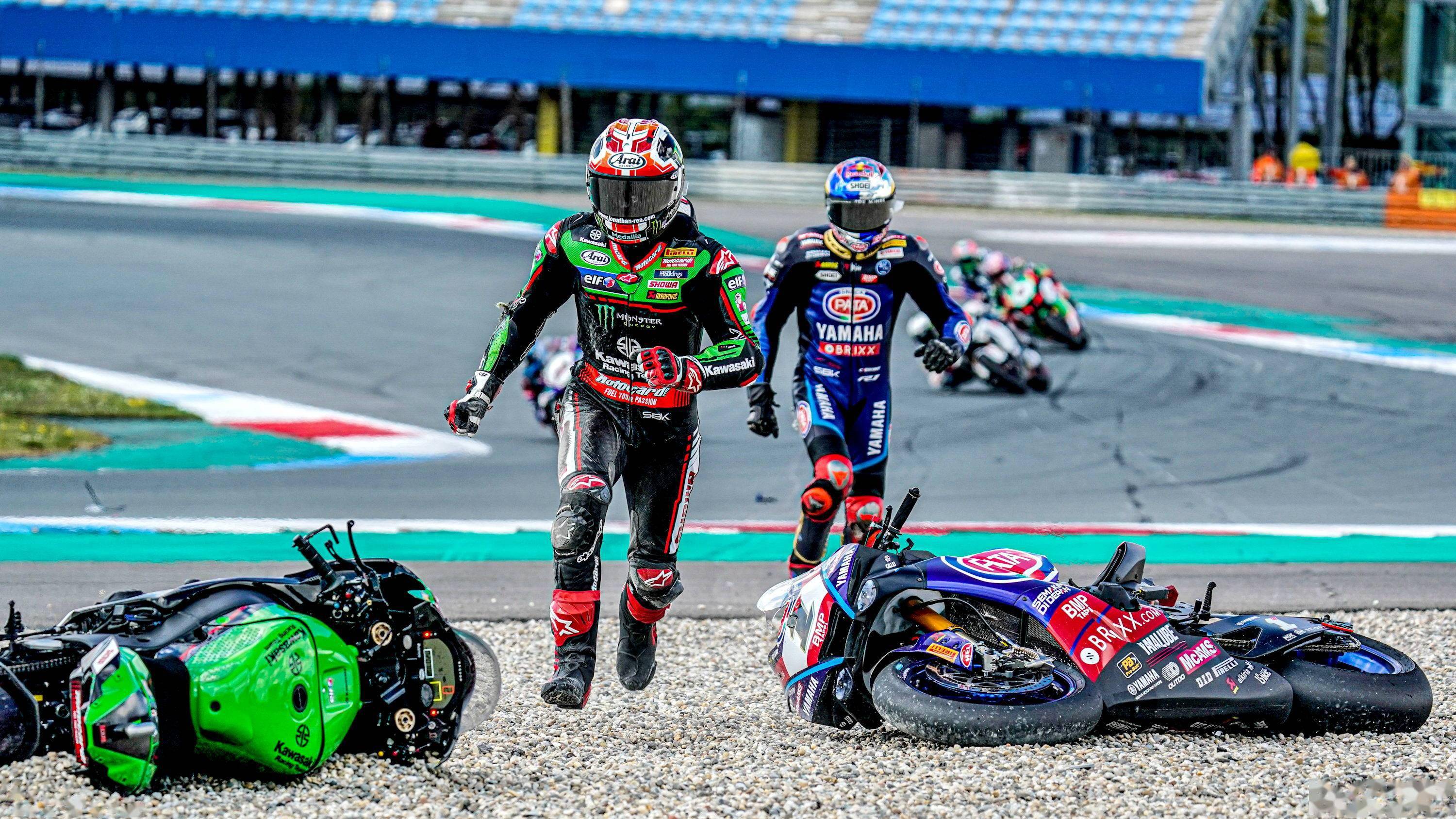 wsbk 2022：荷兰站，kawasaki 与 yamaha 的碰撞