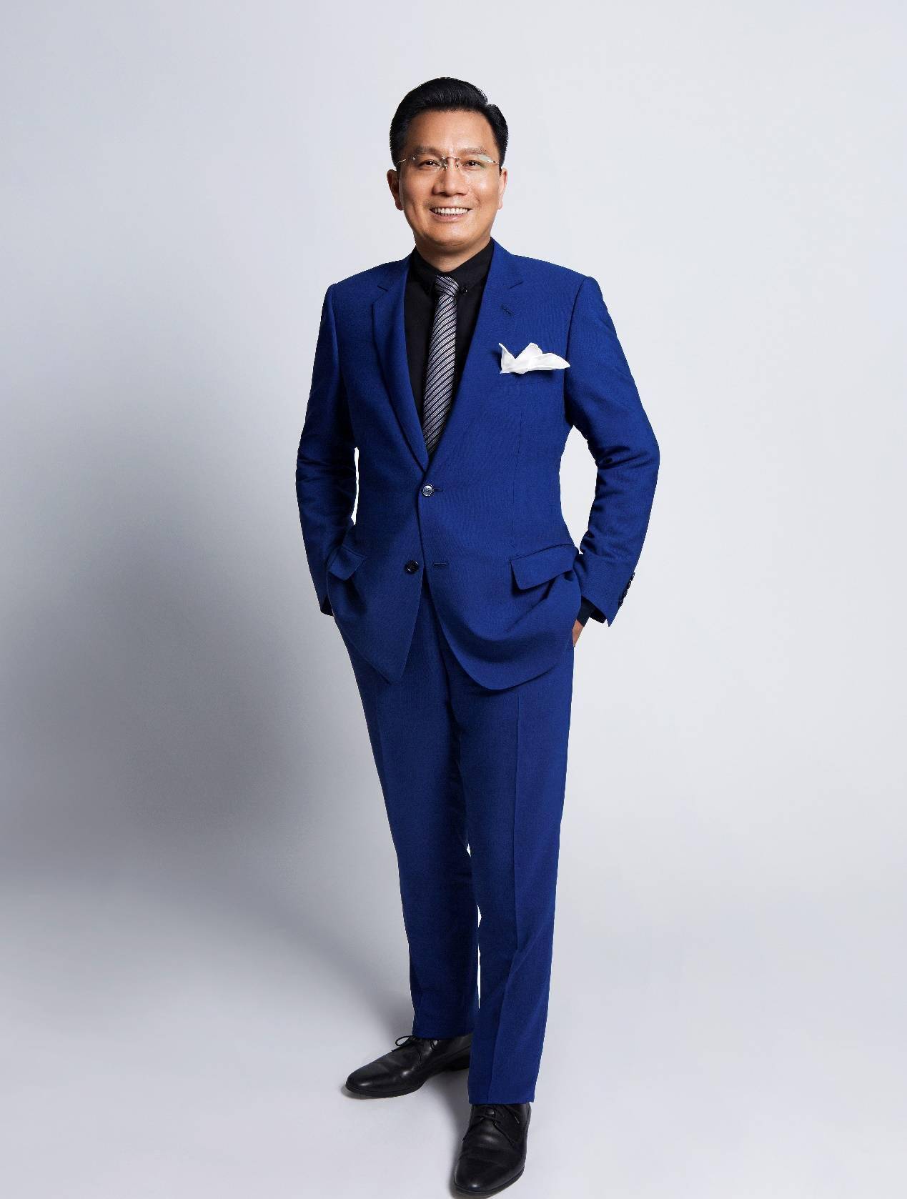 6969会上,车建新指出,虽然近期疫情又在反复,但是我们商场还是