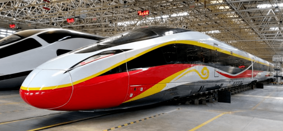 值得一提的是,中国复兴号高速综合检测列车本次打破