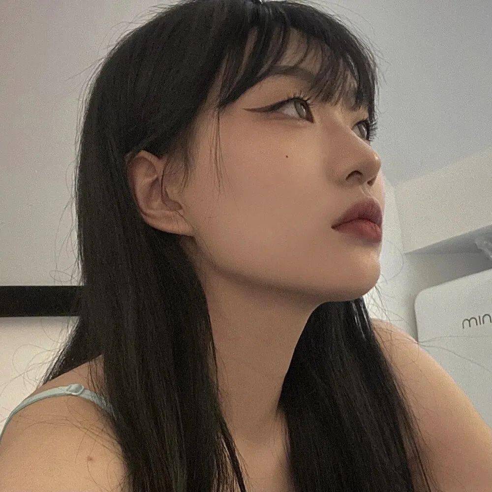 高级氛围感头像看着就心动77