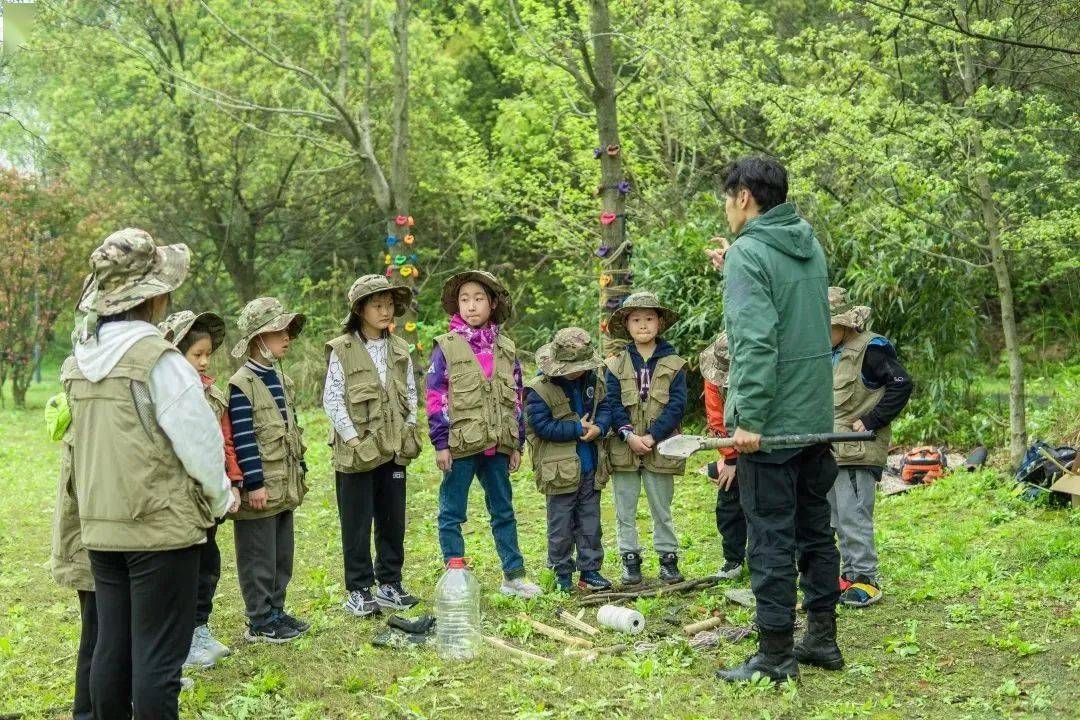 野外狩猎基础知识捕鱼陷阱制作捕兽陷阱制作诱饵选择与使用狩猎十字弩